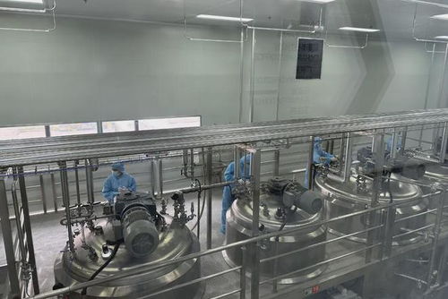 碧蓮生物 如何找有實(shí)力的工廠幫忙生產(chǎn)加工一套精華水乳霜套盒